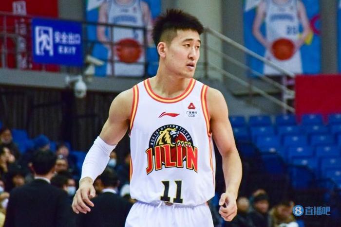 转折点!深圳队迎来里程碑,CBA常规赛赛后攻防权衡,压力陡增,临场指挥获称赞的简单介绍九游正版手游