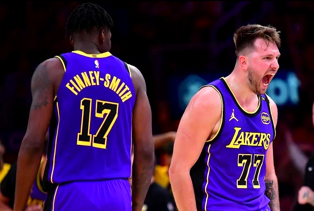 包含转折点！洛杉矶湖人完成体检；意大利杯赛前攻防权衡；球迷炸锅；身体对抗强度拉满的词条九游游戏平台